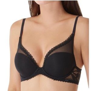 ♥️ Calvin Klein Lightly Lined Plunge Bra